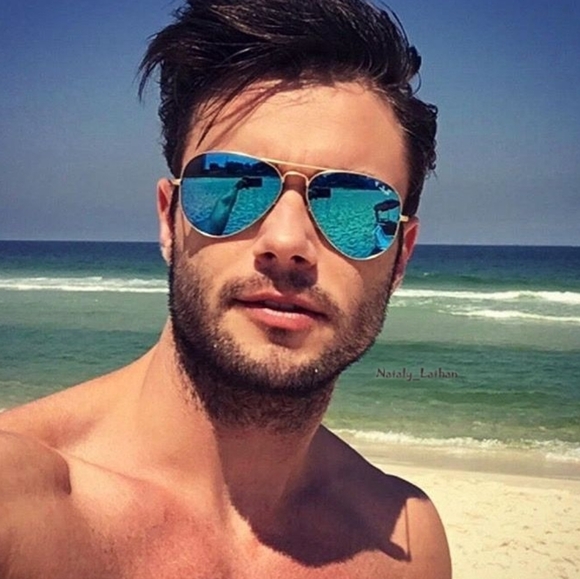 Ray-Ban (Store Display) Aviator Blue Mirror Lens RB3025 - Picture 11 of 11